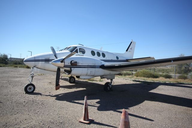 Beechcraft King Air 90 (N132HS)