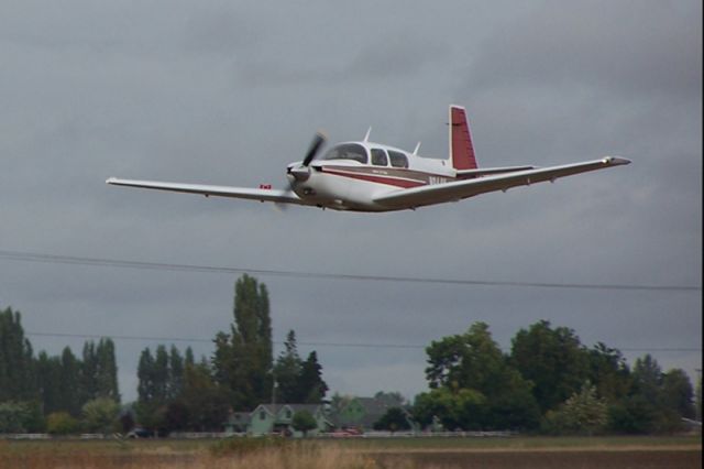 Mooney M-20 Turbo (N944Y) - Photo by Monica Kraus.  Pilot, Jon Yoder