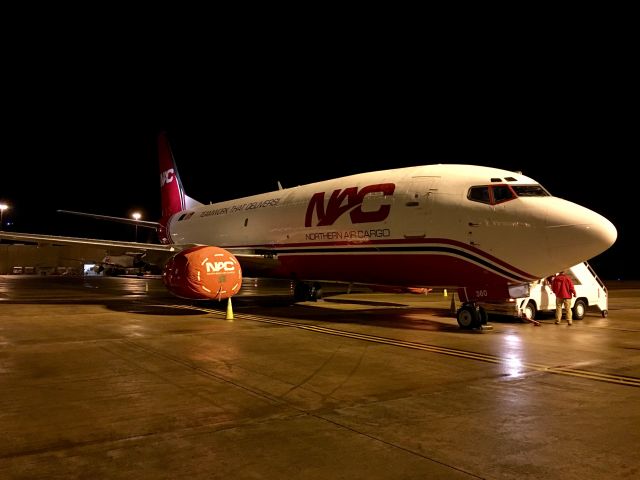 BOEING 737-300 (N360WA) - Staying a while at GSP.