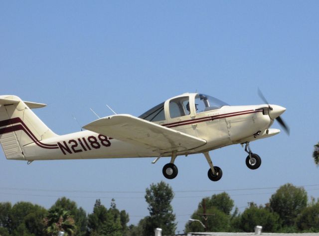 Piper Tomahawk (N21188) - Taking off from RWY 6