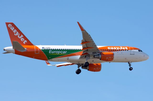 Airbus A320 (G-EZPD)