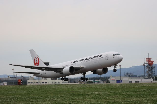 BOEING 767-300 (JA653J) - July 4th 2021:HKD-HND.