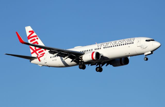 Boeing 737-800 (VH-VUS) - On Approach to Rwy 16R