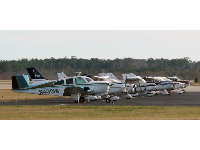 Beechcraft Bonanza (36) (N4301W)