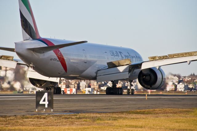 BOEING 777-300ER (A6-ECH) - Welcome to Boston !