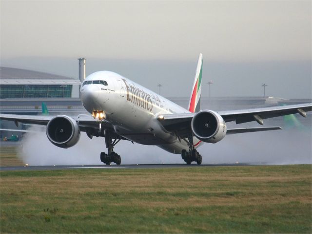 Boeing 777-200 (A6-EBV) - Departing Dublin, Ireland for Dubai, United Arab Emirates