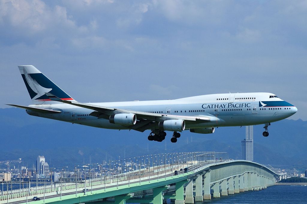 Boeing 747-400 (B-HUE)