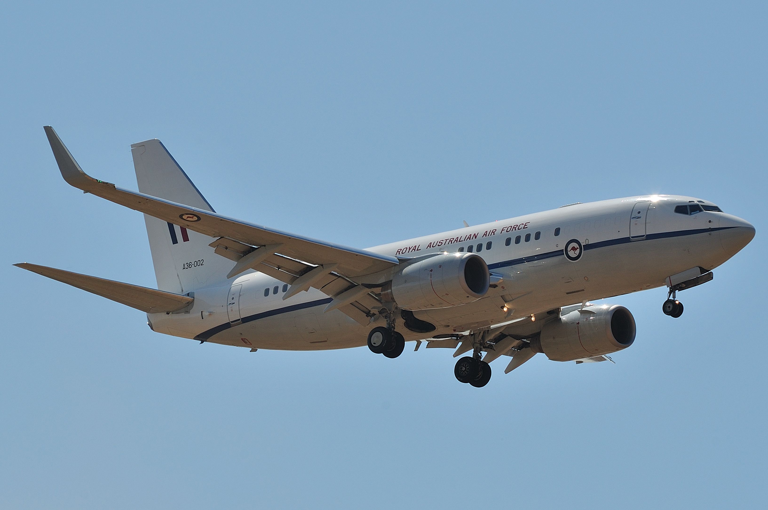 Boeing 737-700 (A36002)