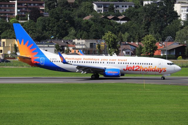 Boeing 737-800 (G-DRTO)