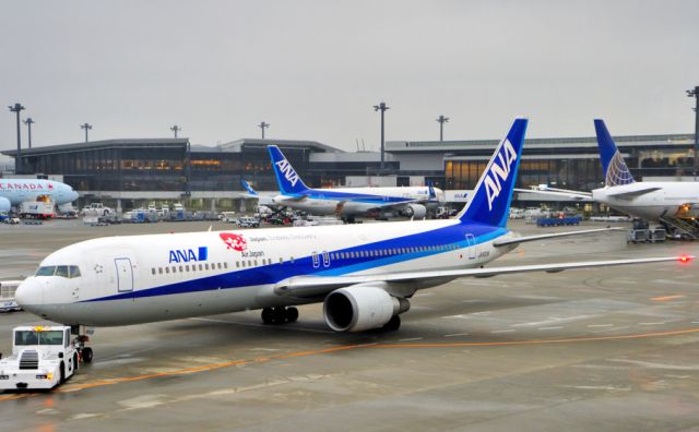 BOEING 767-300 (JA603A) - 2013