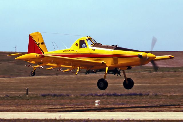 VH-NZA — - AIR TRACTOR AT-205 - REG : VH-NZA (CN 0055) - JAMESTOWN AIRPORT SA AUSTRALIA - YJST 13/9/1997