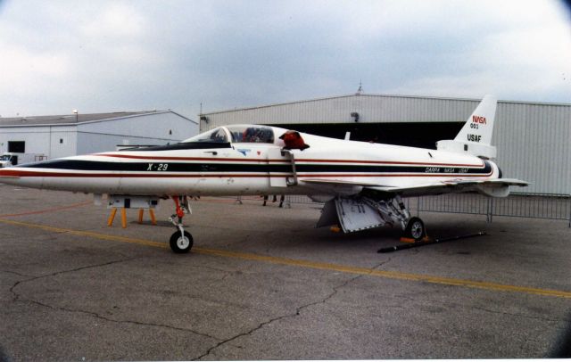 Grumman 712 —