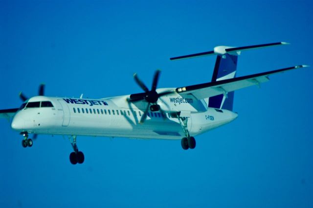 de Havilland Dash 8-100 (C-FOEN) - Beautiful sunny day in Ottawa, Ontario -6