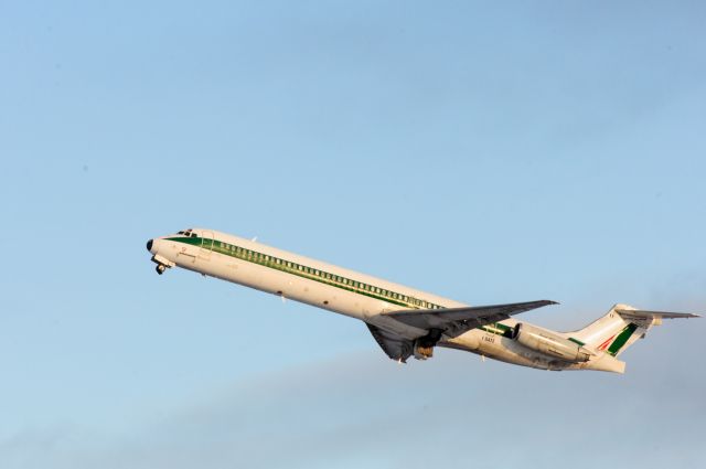 McDonnell Douglas MD-82 (I-DATE)