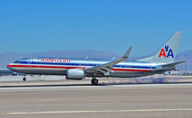 Boeing 737-800 (N878NN) - N878NN American Airlines 2011 Boeing 737-823(WL) - cn 40768 / ln 3820 - Las Vegas - McCarran International Airport (LAS / KLAS)br /USA - Nevada August 8, 2014br /Photo: Tomás Del Coro