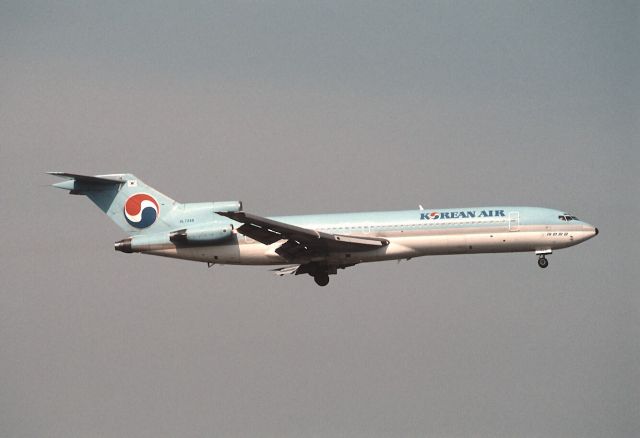 BOEING 727-200 (HL7348) - Final Approach to Narita Intl Airport Rwy16 on 1989/04/29