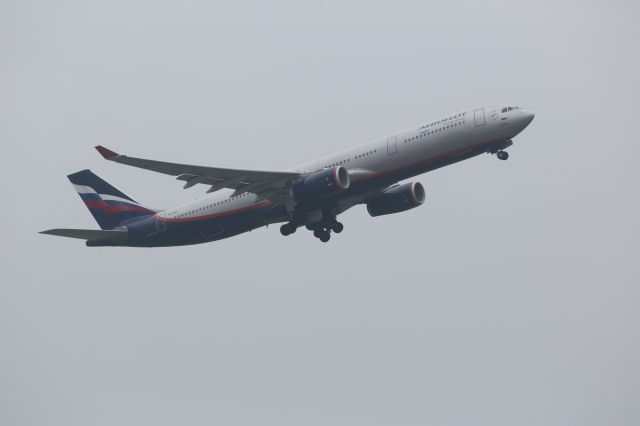 Airbus A330-300 (VQ-BPJ)