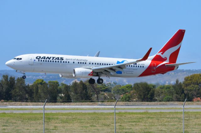 Boeing 737-800 (VH-VZO) - About to put down on runway 05. Thursday March 6th 2014.