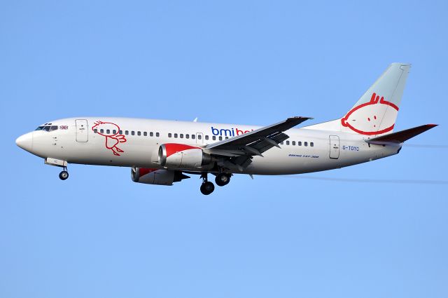 BOEING 737-300 (G-TOYC)