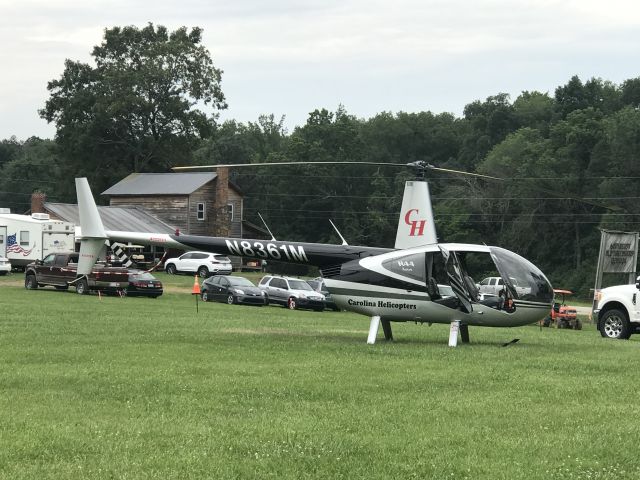 Robinson R-44 (N8361M) - Taken at Denton FarmPark during the Southeast Old Threshers’ Reunion