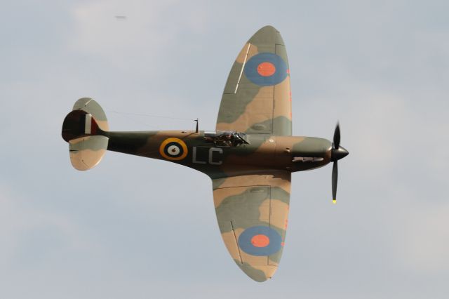 SUPERMARINE Spitfire —