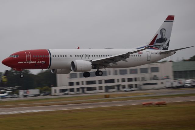 Boeing 737-800 (EI-FYA)