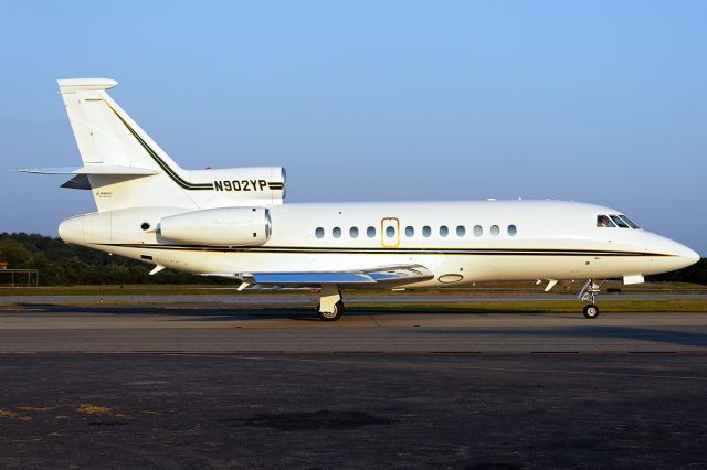 Dassault Falcon 900 (N902YP)