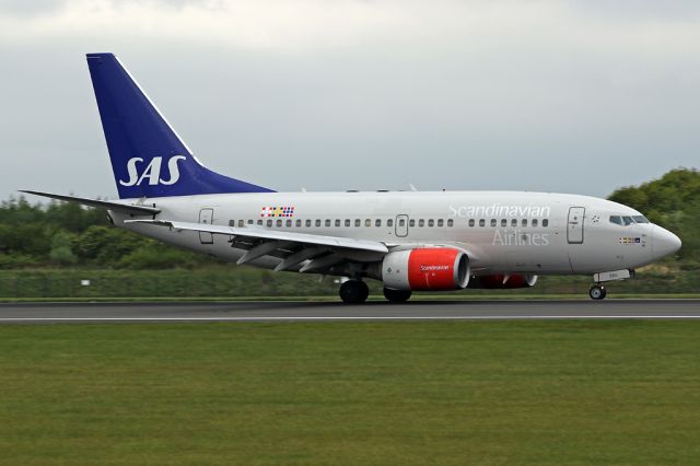 BOEING 737-600 (LN-RRO) - SAS2547 landing from Stockholm