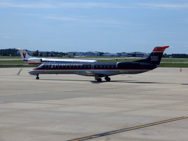 Embraer ERJ-135 (N257JQ)