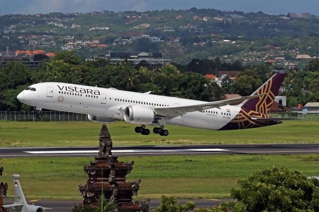 Boeing 787-9 Dreamliner (VT-TSO)