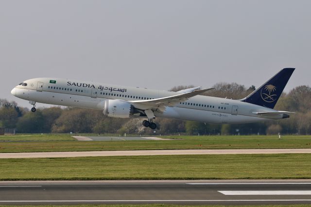 Boeing 787-9 Dreamliner (HZ-ARD) - SVA124 on the way back to Jeddah.