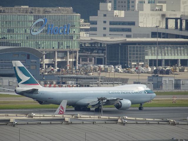 BOEING 747-8 (B-LJI) - take-off