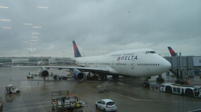 Boeing 747-400 (N671US) - Delivered to Northwest Airlines in 1999br /Delivered to Delta in 2010br /Retired in 2015