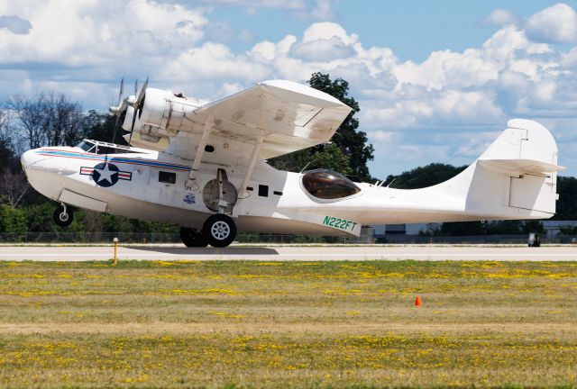 Canadair CL-1 Catalina (N222FT)