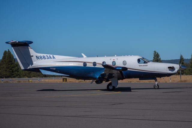 Pilatus PC-12 (N883AA)