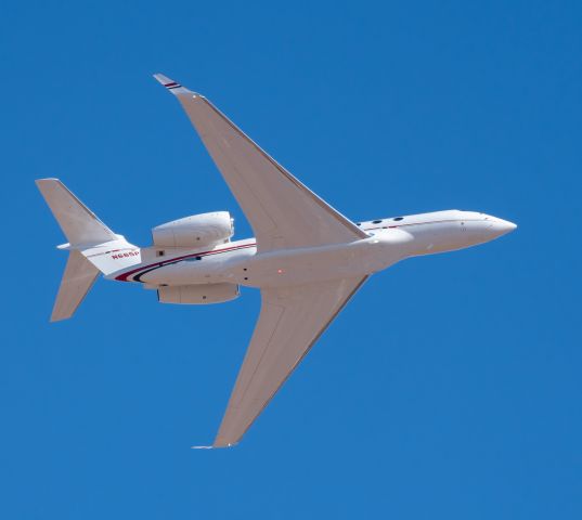GULFSTREAM AEROSPACE G-7 Gulfstream G600 (N665P)