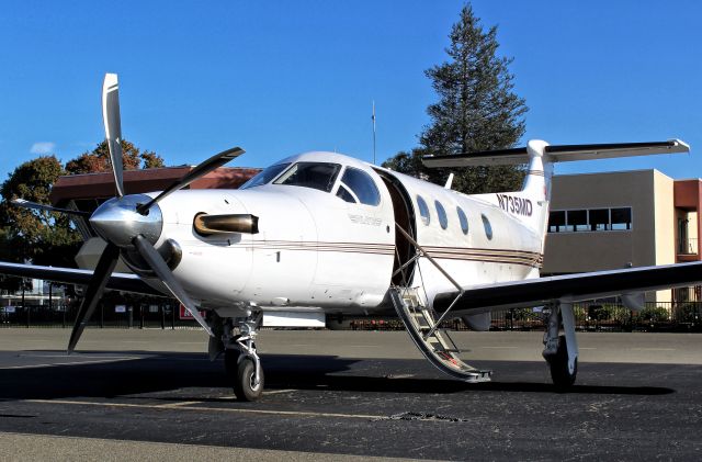 Pilatus PC-12 (N735MD)