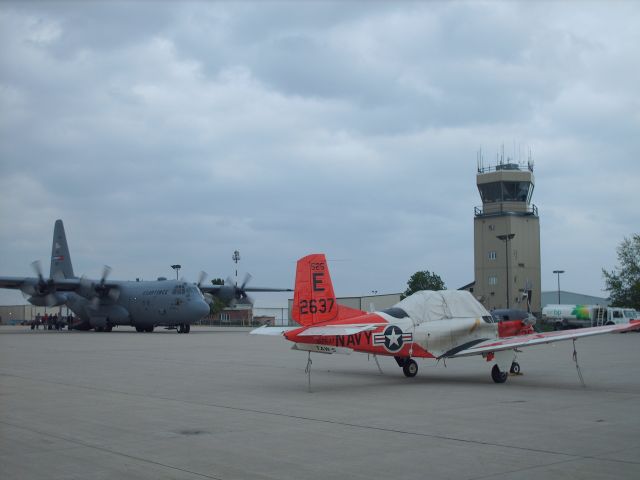 Lockheed C-130 Hercules —