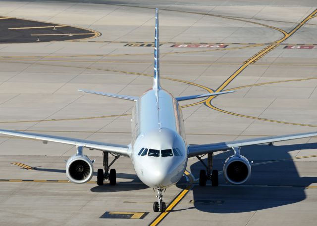 Airbus A321 (N549UW)