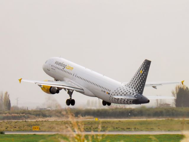 Airbus A320 (EC-MBY)