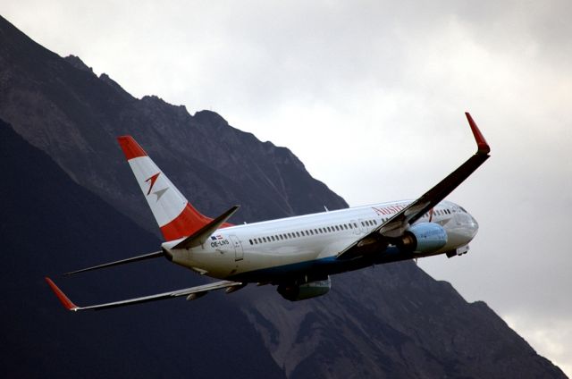 Boeing 737-800 (OE-LNS)