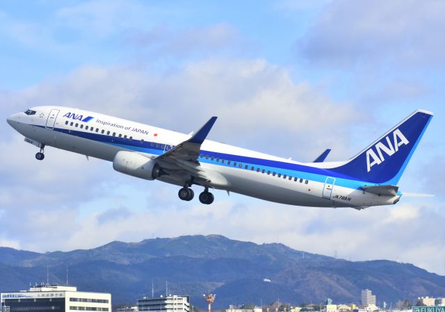 Boeing 737-800 (JA76AN)