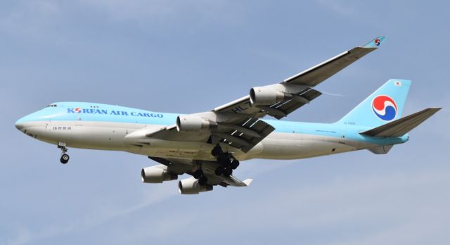 Boeing 747-400 (HL7605) - 4/28/2017, Korean Air Cargo B747-400F @DFW.