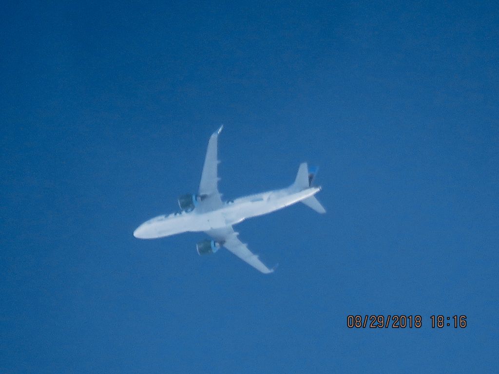 Airbus A320neo (N335FR)