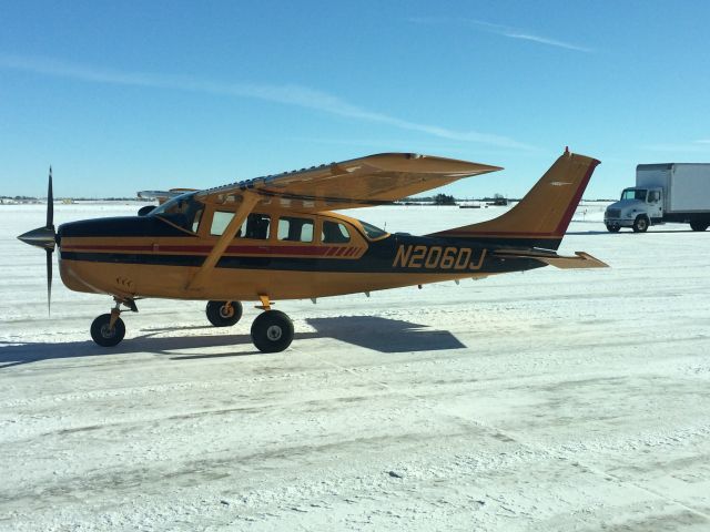 Cessna 206 Stationair (N206DJ)