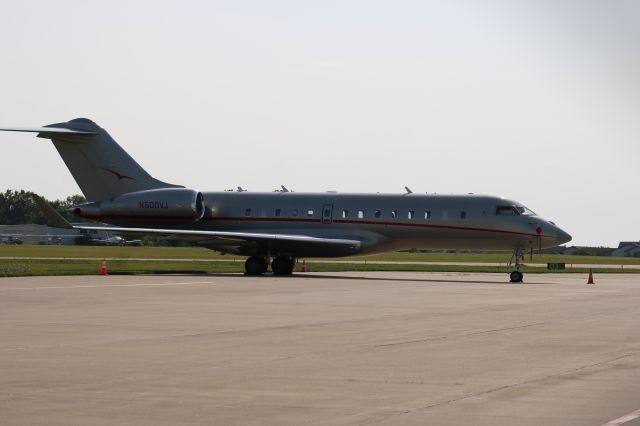 Bombardier Global 5000 (N500VJ)