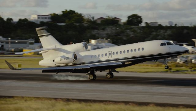 Dassault Falcon 7X (9H-XONE)