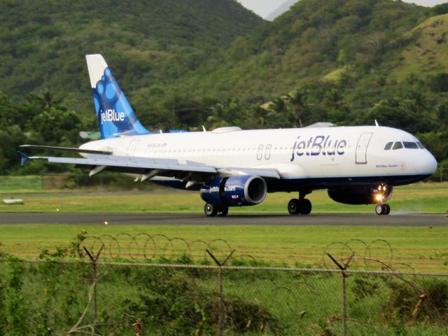 Airbus A321 (N506JB)