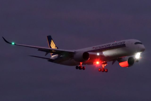 Airbus A350-900 (9V-SHN) - On short final for Rw 05 Adelaide, South Australia, July 7, 2020.br /br /Agonised over posting this as it’s not great quality, but what the heck, I took the trouble go out in the cold and get it.