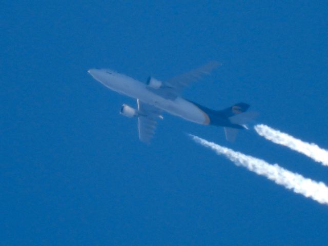 Airbus A300F4-600 (N172UP)